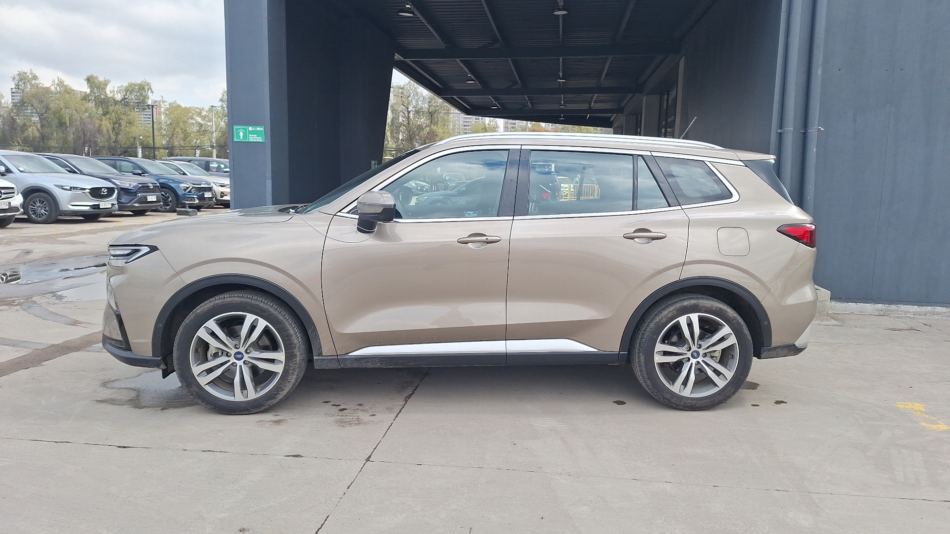 Ford Territory — foto 2 de 16