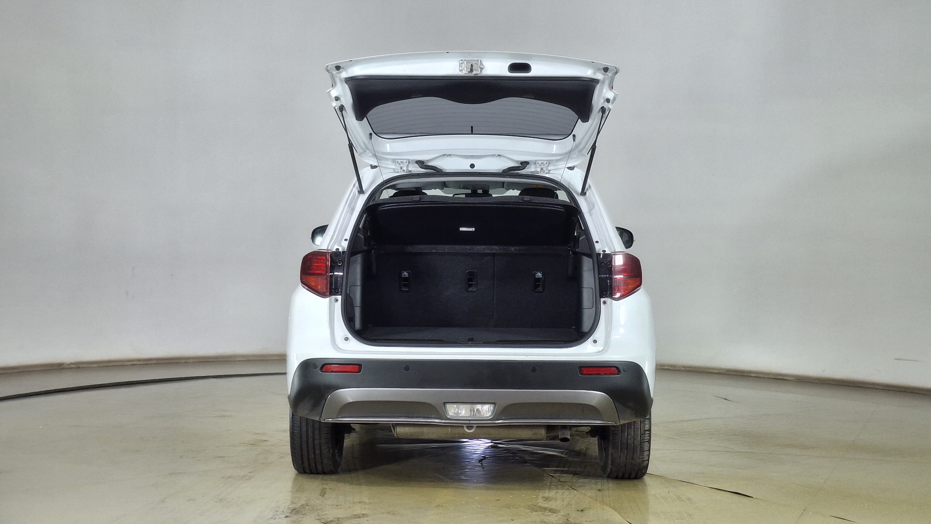 Suzuki Vitara — foto 5 de 16