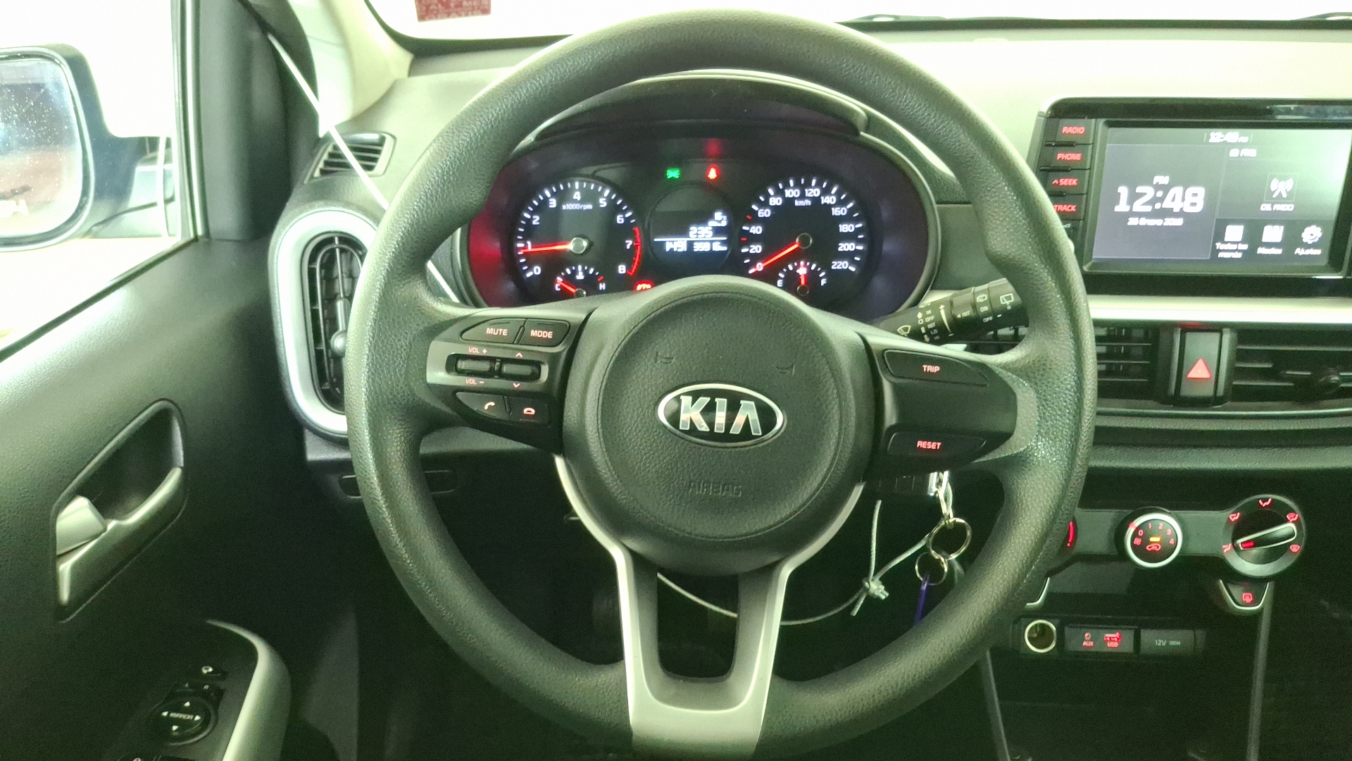 KIA Morning — foto 8 de 16