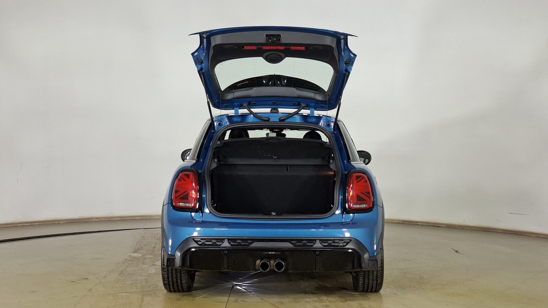 MINI Cooper — foto 6 de 17