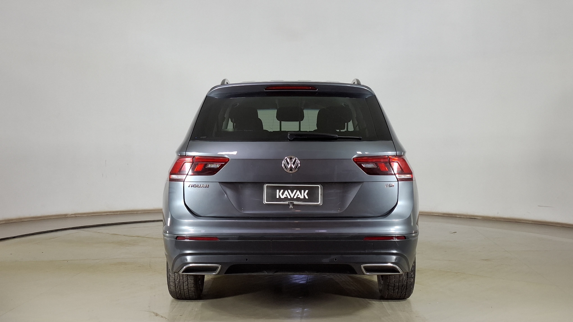 Volkswagen Tiguan — foto 5 de 17