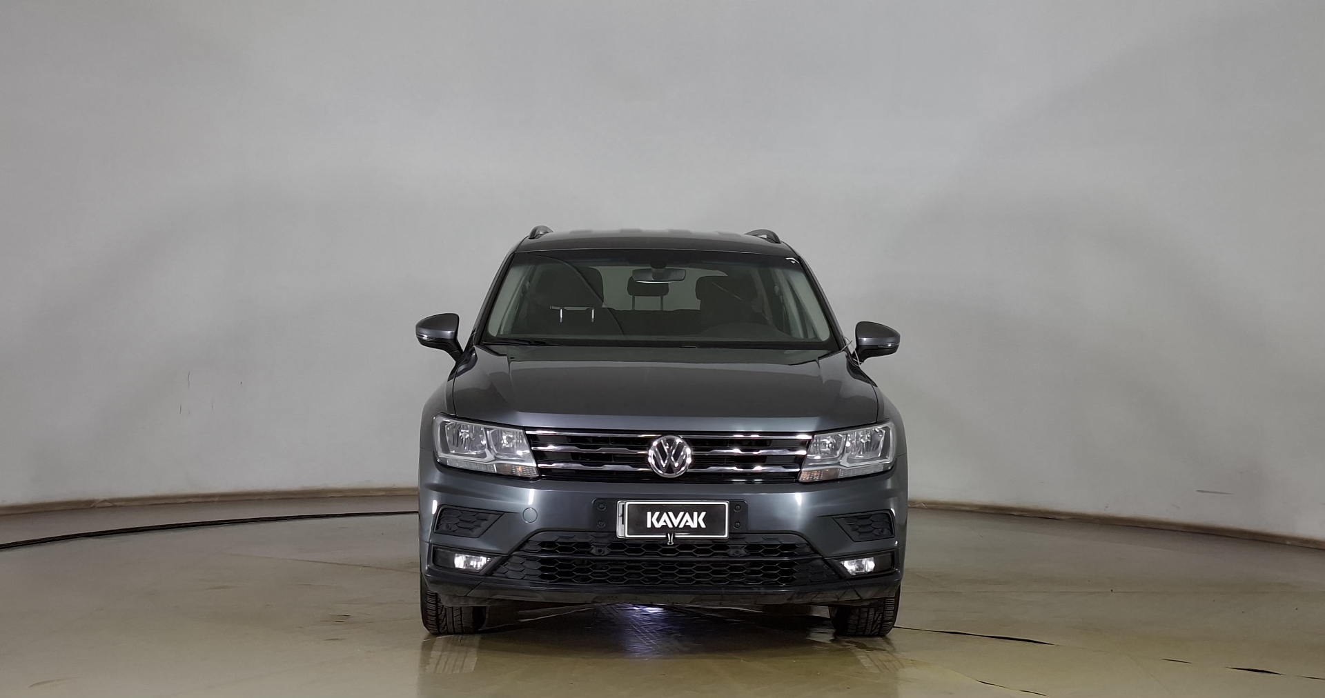 Volkswagen Tiguan — foto 2 de 17