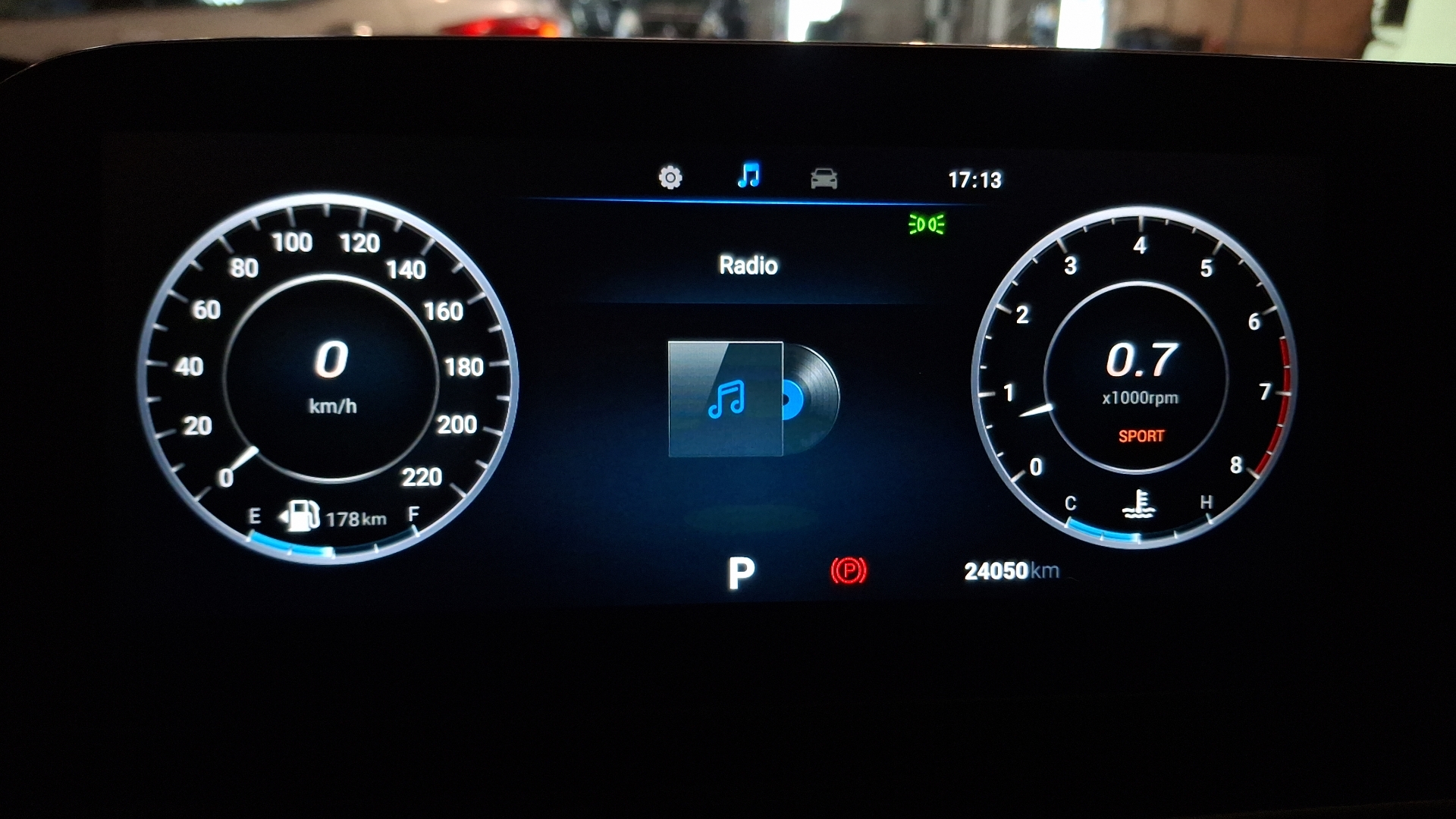Omoda C5 — foto 9 de 16