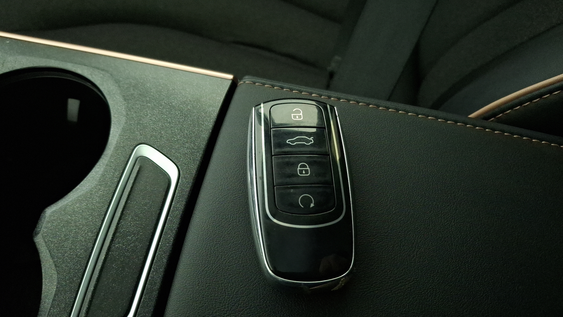 Omoda C5 — foto 16 de 16