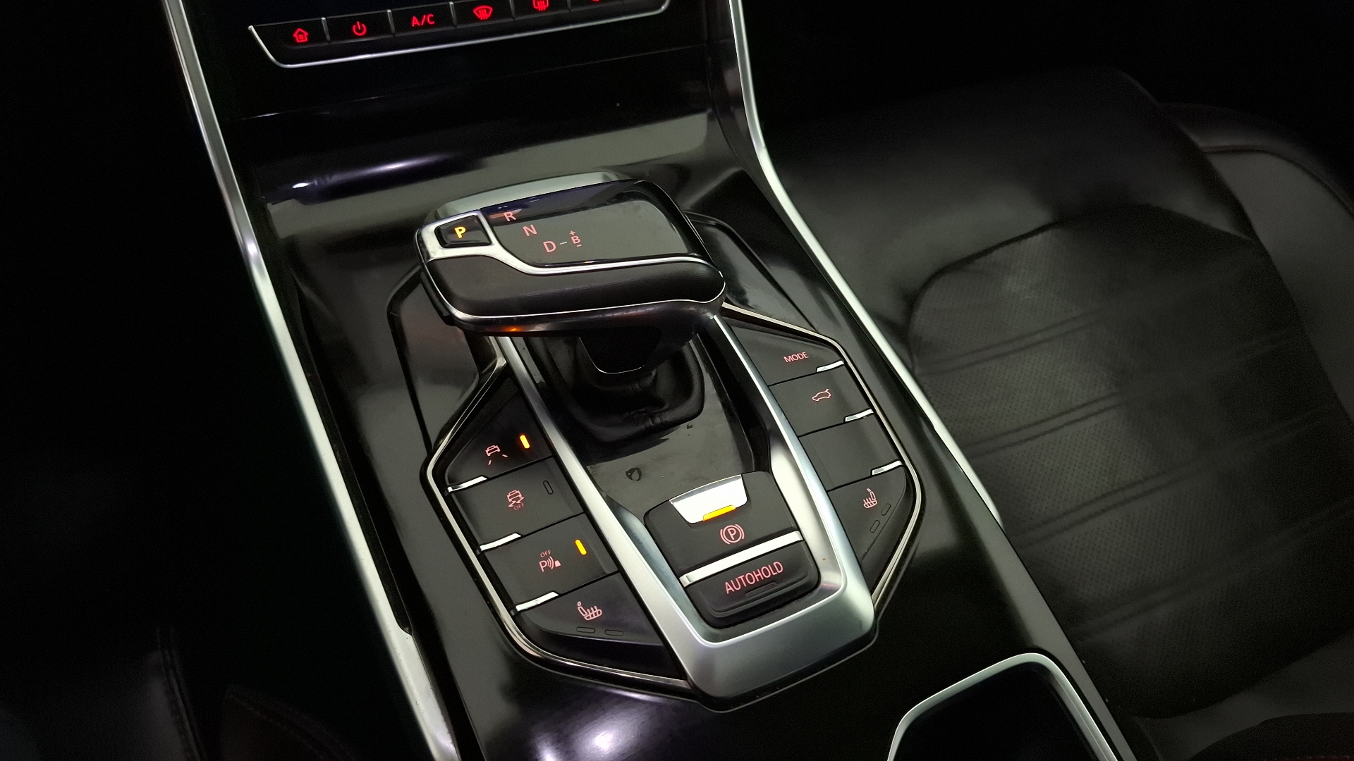 Maxus Euniq 6 — foto 5 de 11