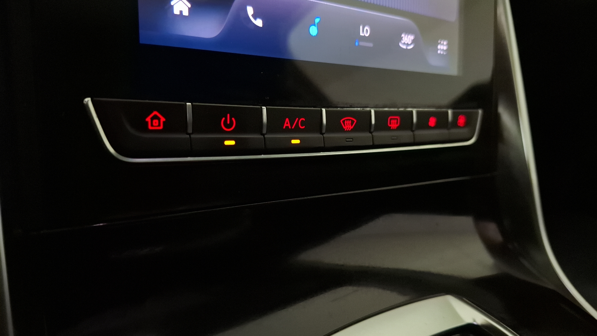 Maxus Euniq 6 — foto 10 de 11