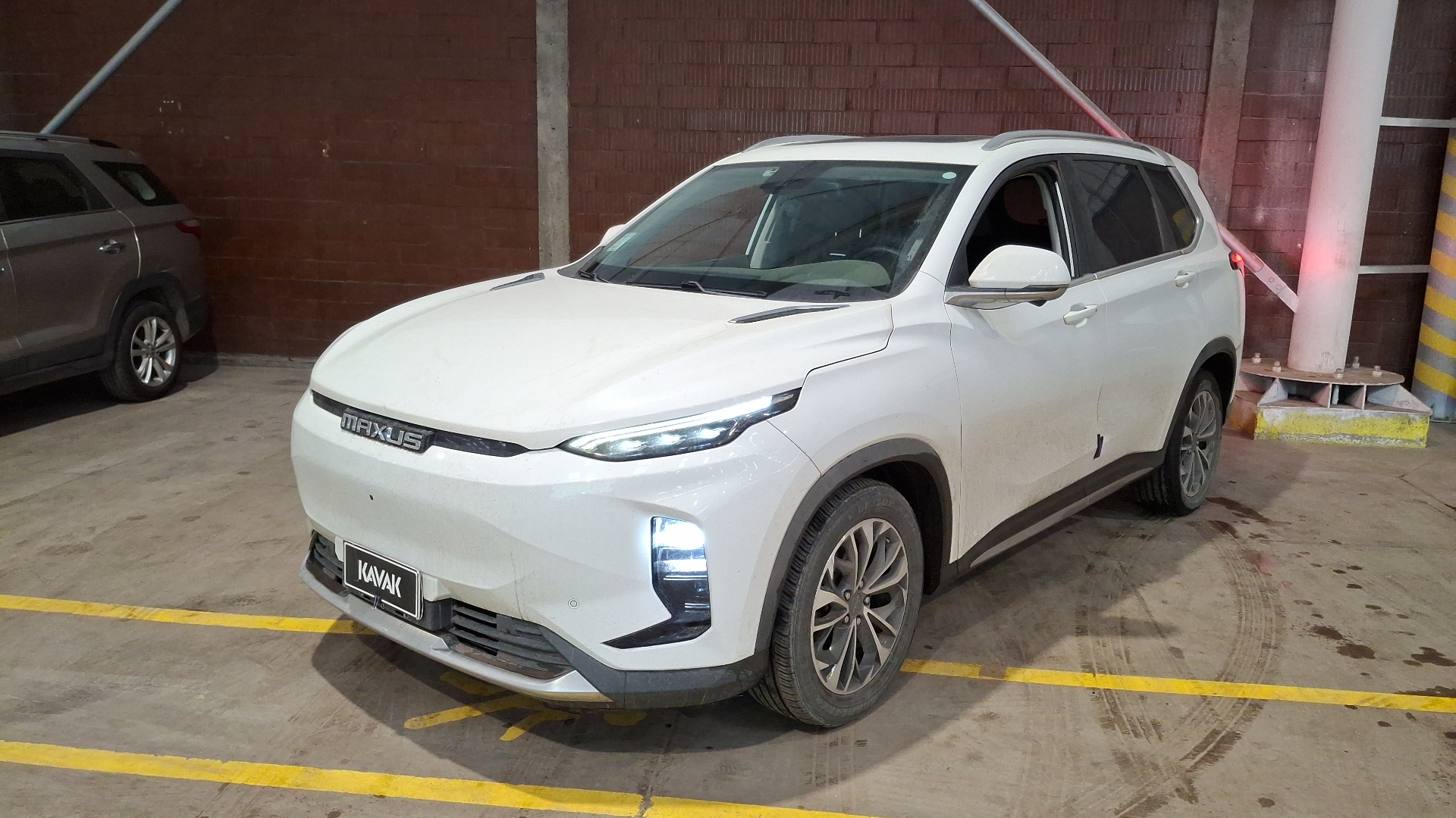 Maxus Euniq 6