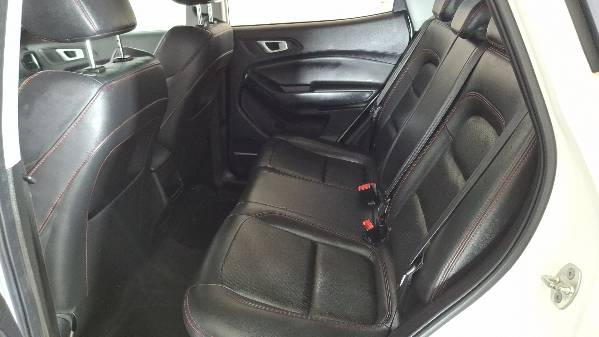 Chery Tiggo 3 — foto 14 de 16