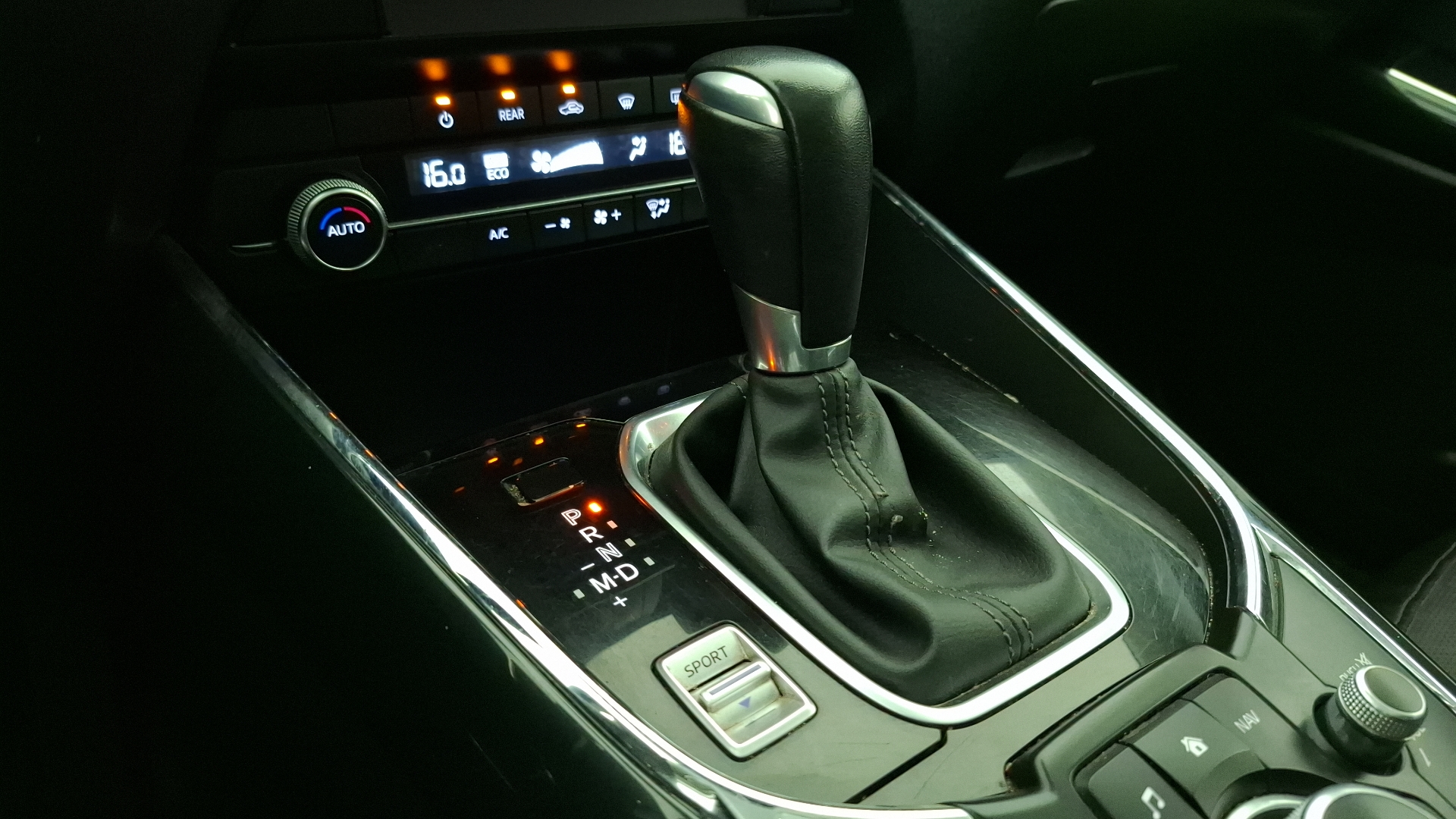 Mazda CX-9 — foto 11 de 18