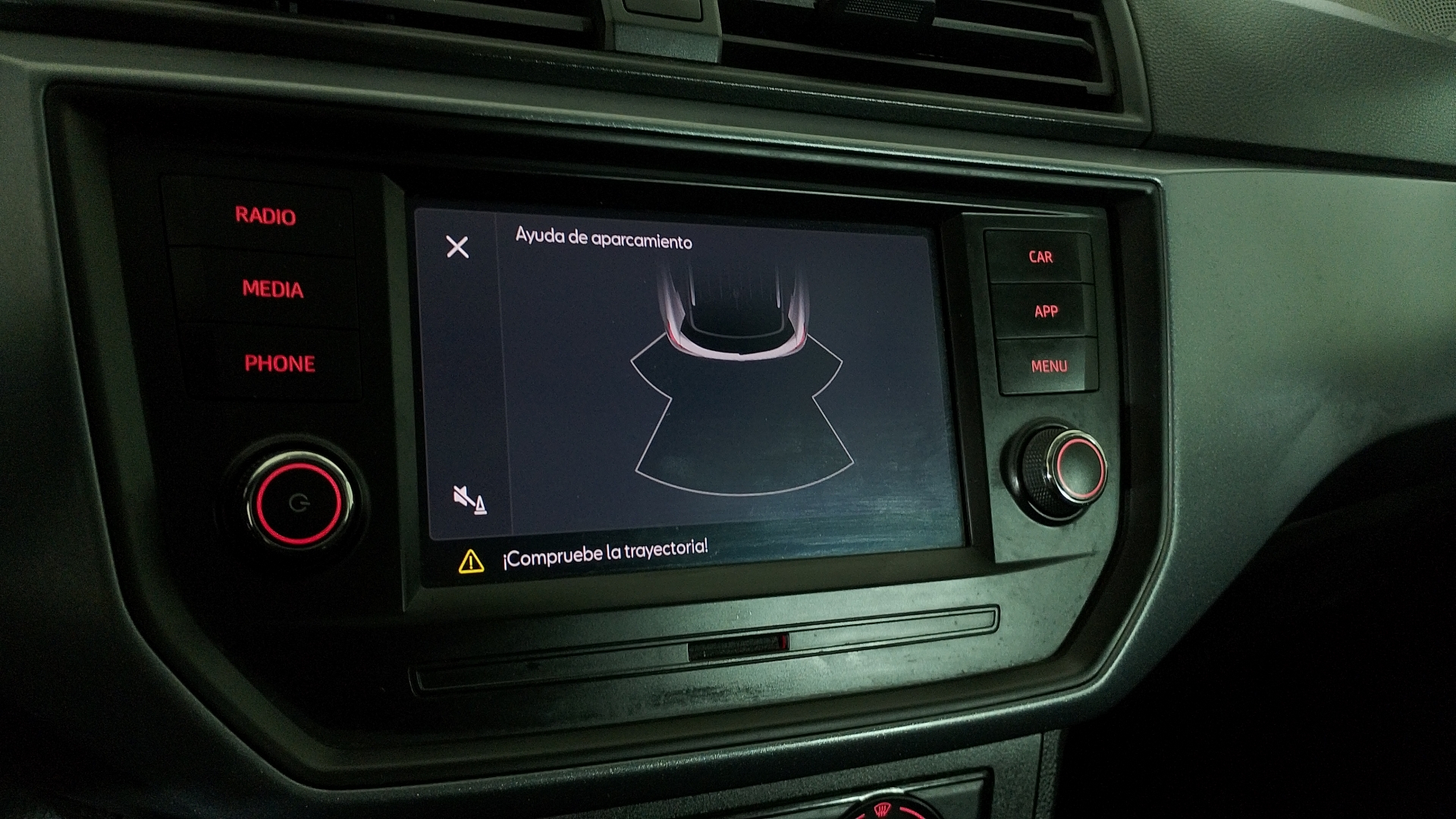 SEAT Arona — foto 12 de 16