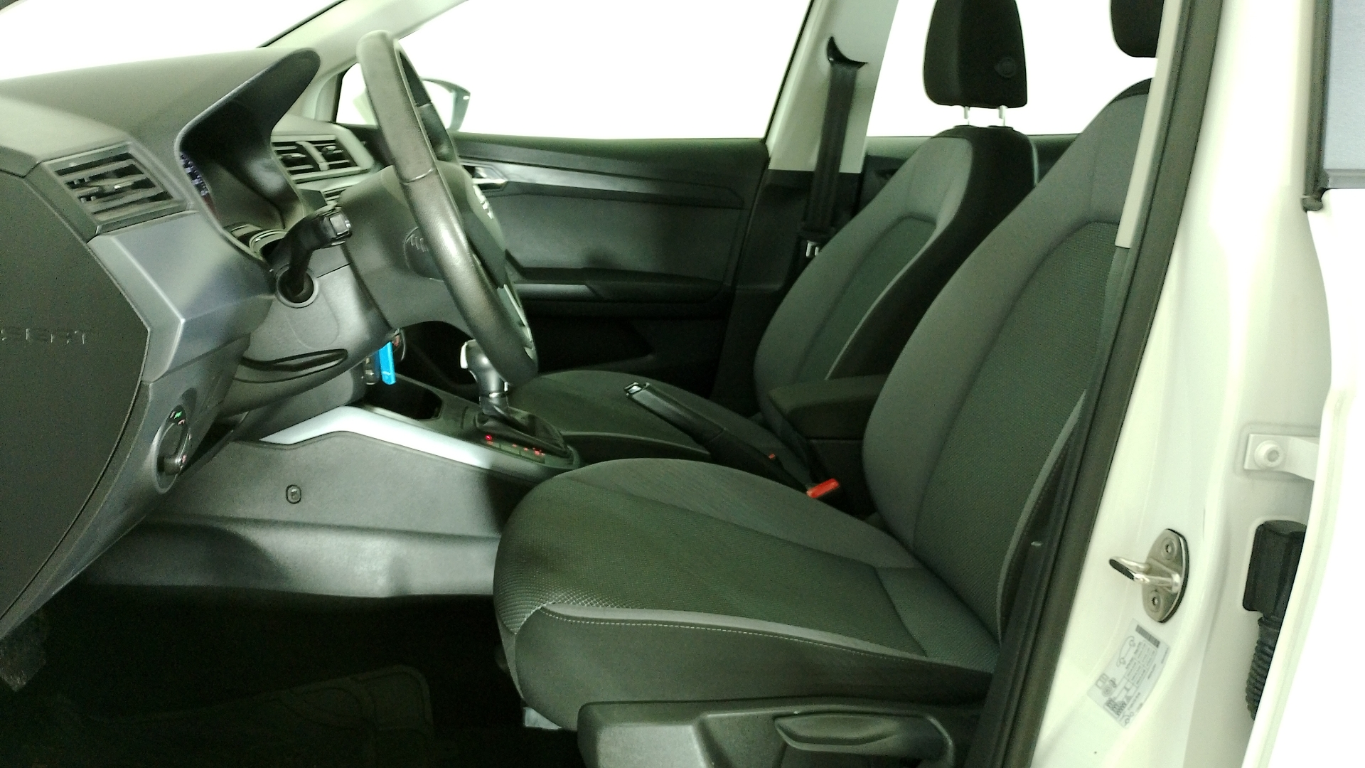 SEAT Arona — foto 13 de 16