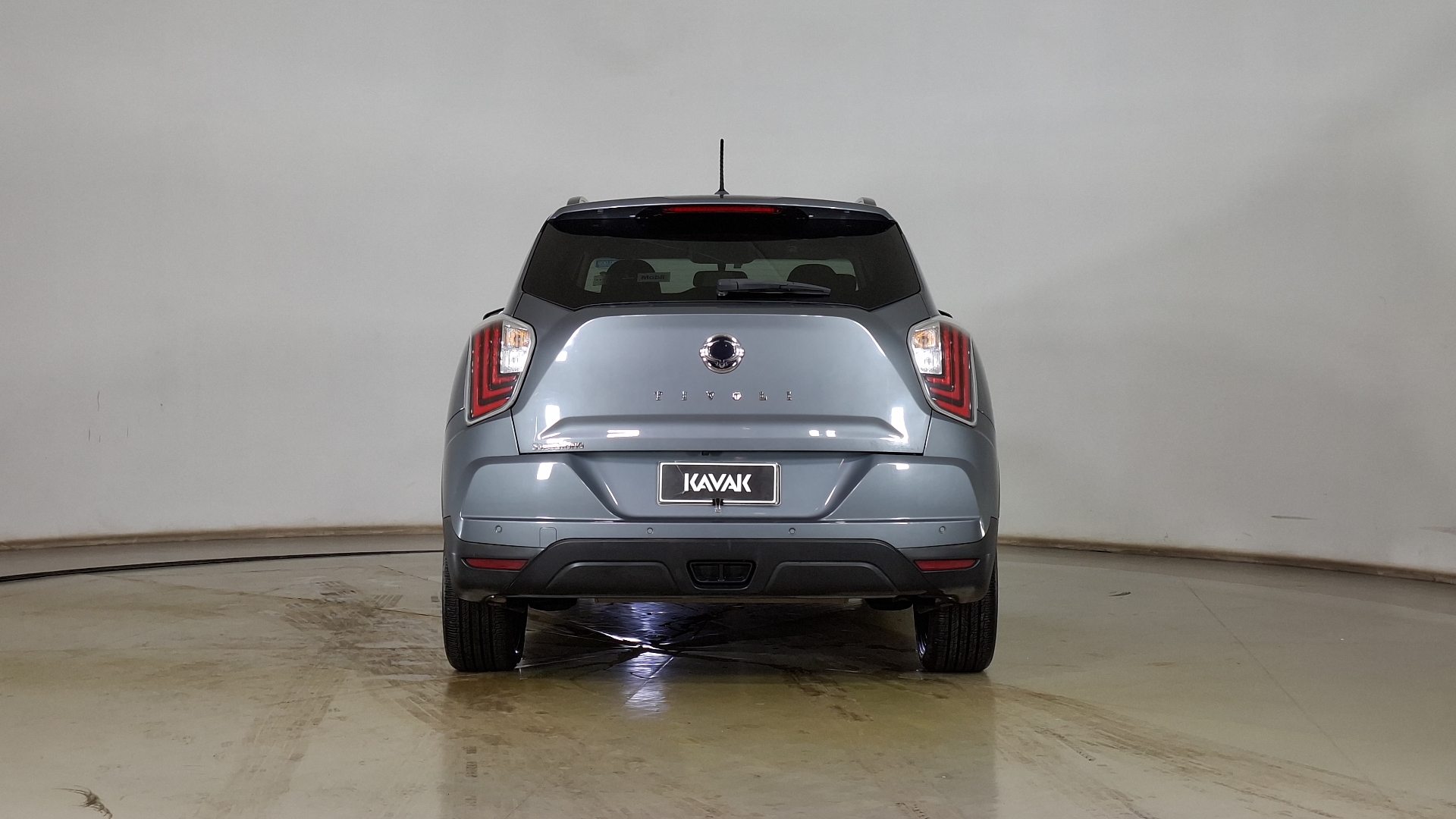 SsangYong Tivoli — foto 5 de 16