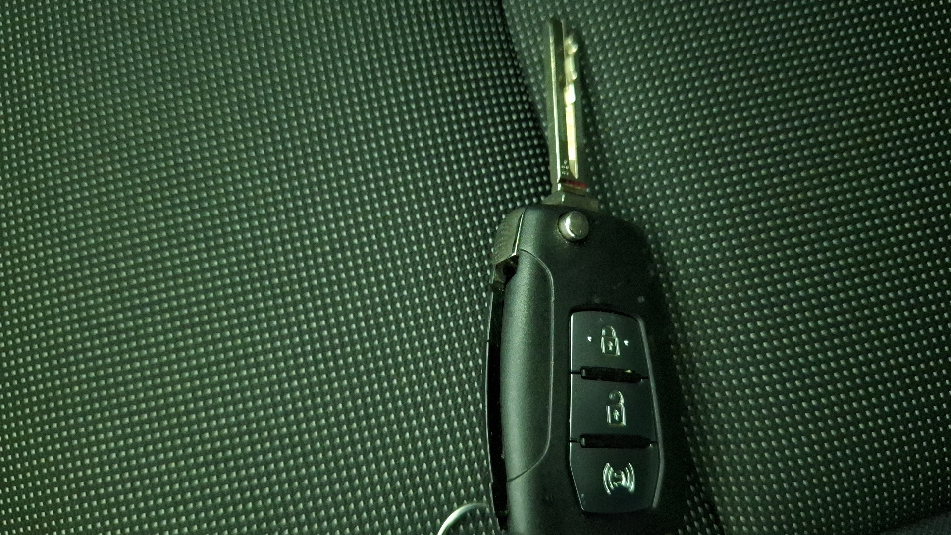 SsangYong Tivoli — foto 16 de 16