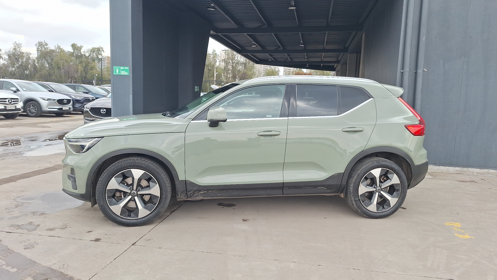 Volvo XC40 — foto 2 de 16