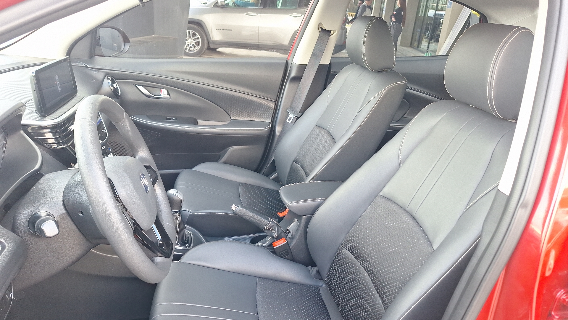 Changan Alsvin — foto 14 de 15