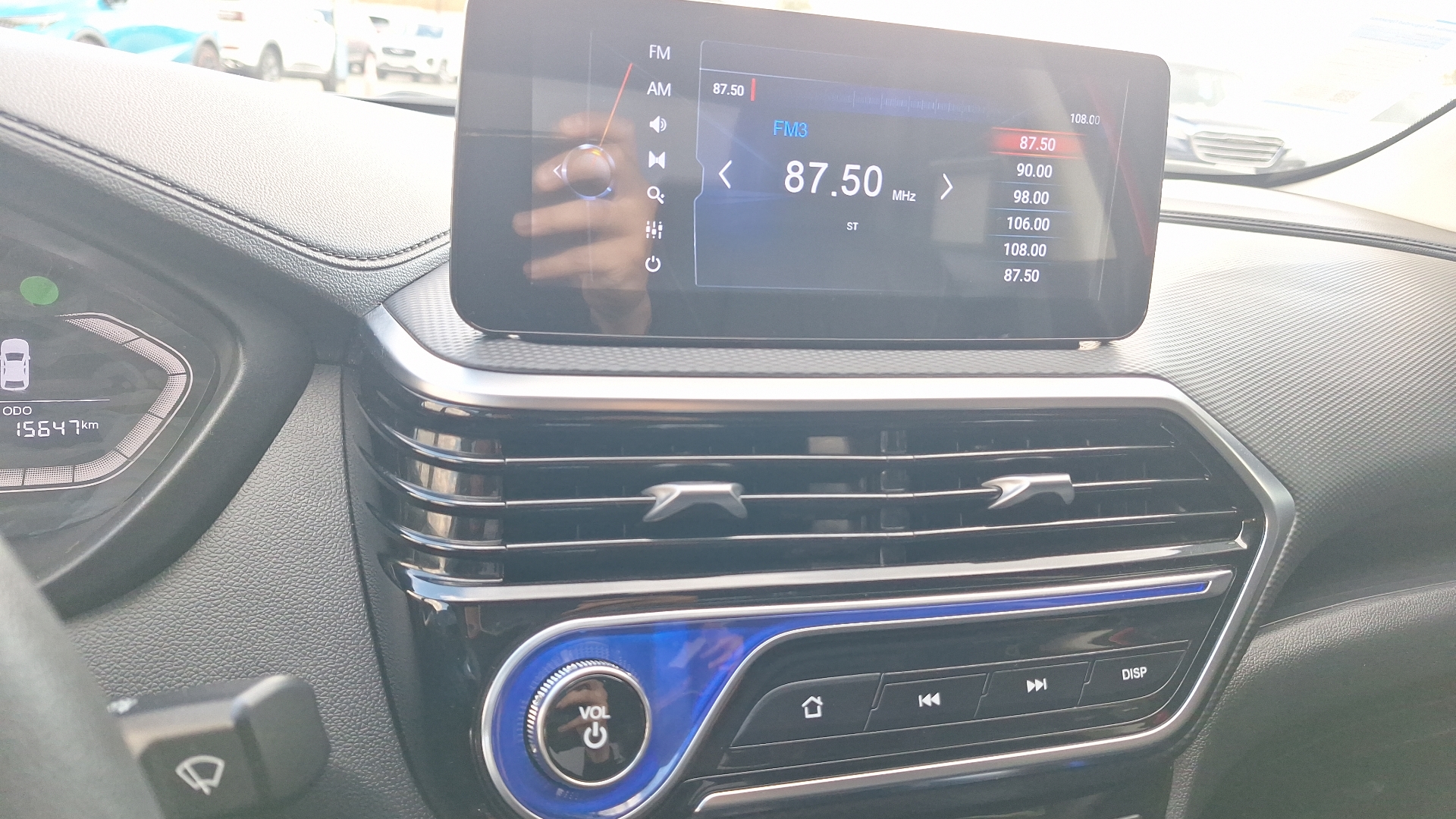 Changan Alsvin — foto 10 de 15