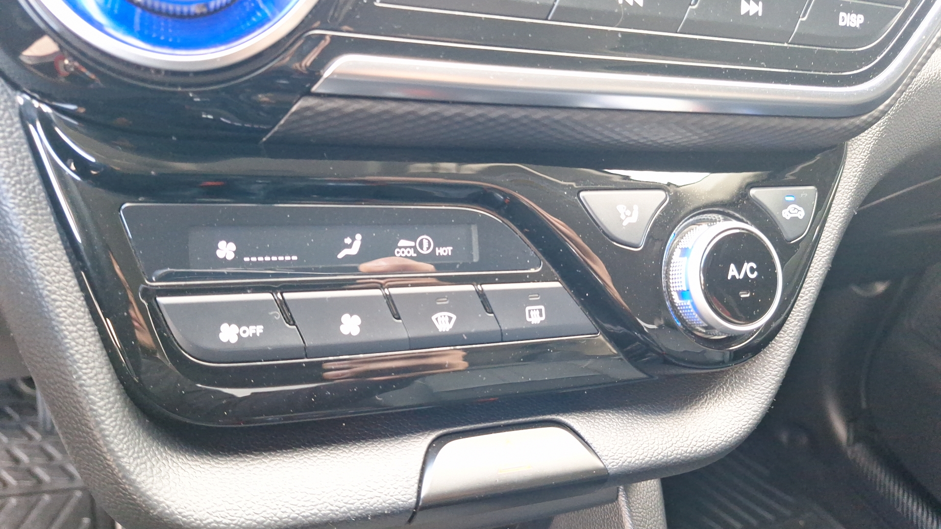 Changan Alsvin — foto 15 de 15