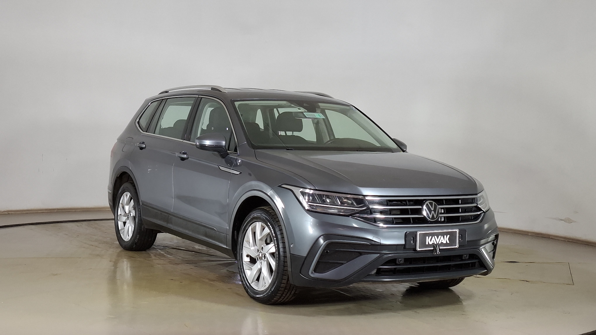 Volkswagen Tiguan — foto 3 de 17