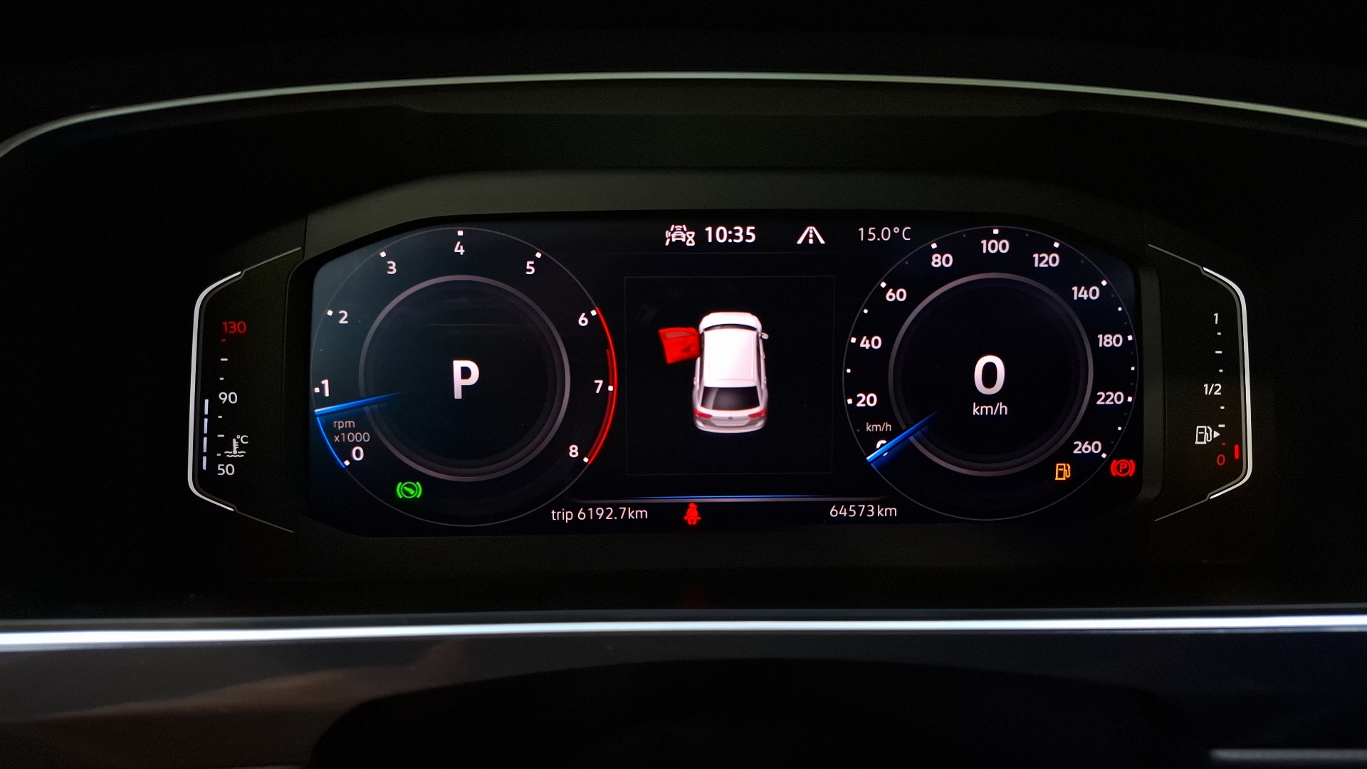 Volkswagen Tiguan — foto 9 de 17