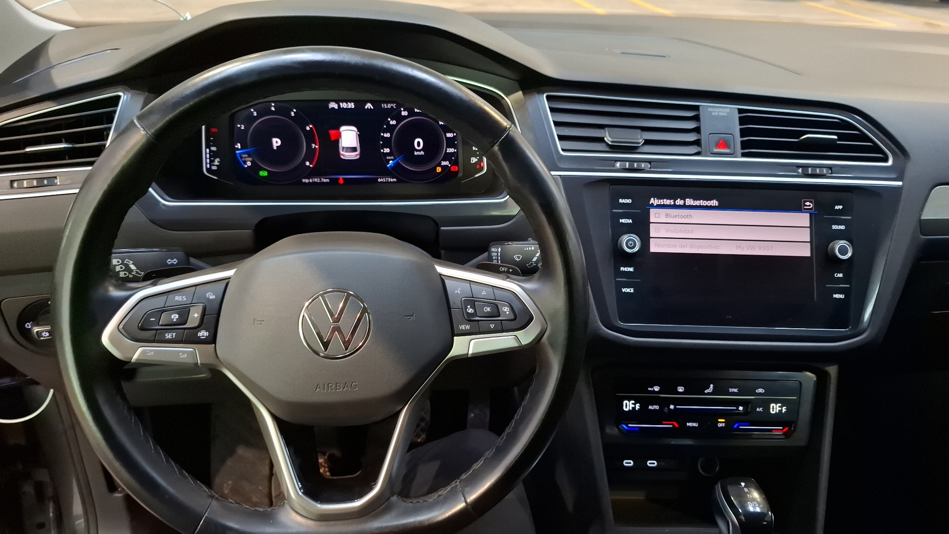 Volkswagen Tiguan — foto 8 de 17