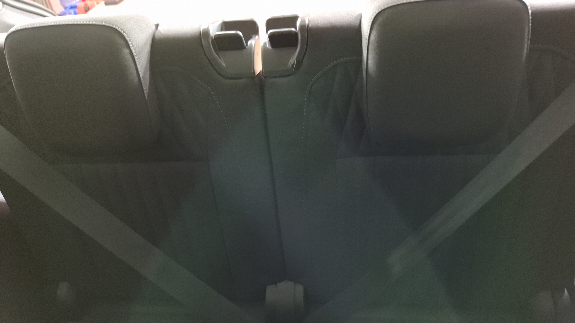 Volkswagen Tiguan — foto 15 de 17