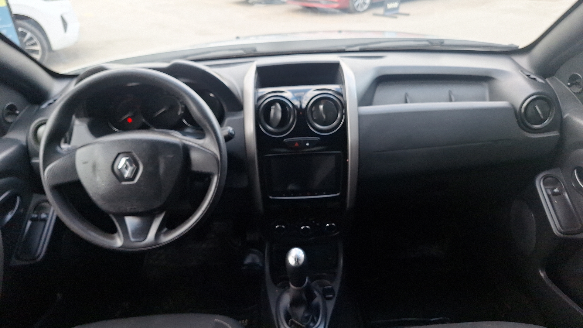 Renault Duster — foto 6 de 14