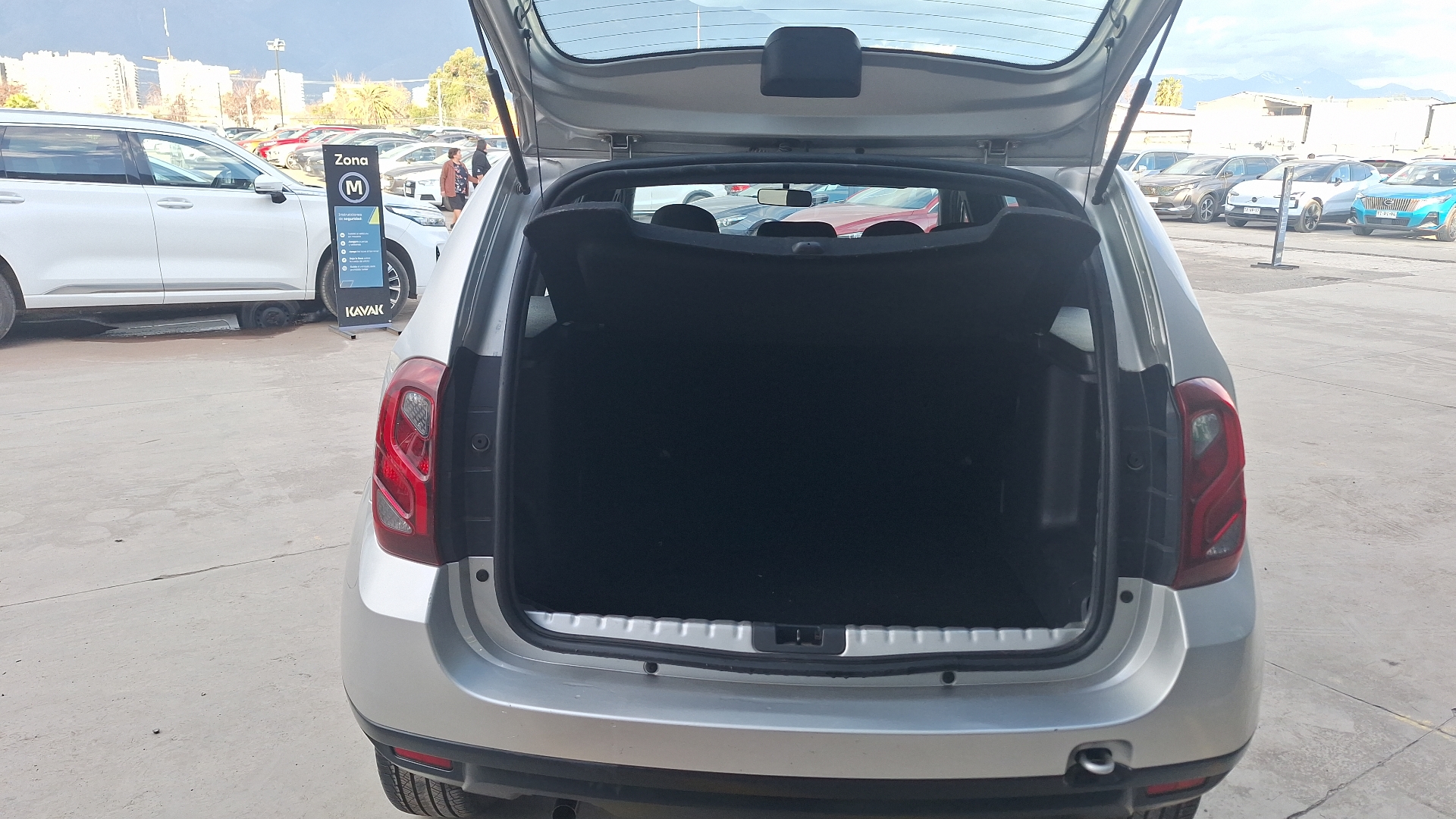 Renault Duster — foto 4 de 14