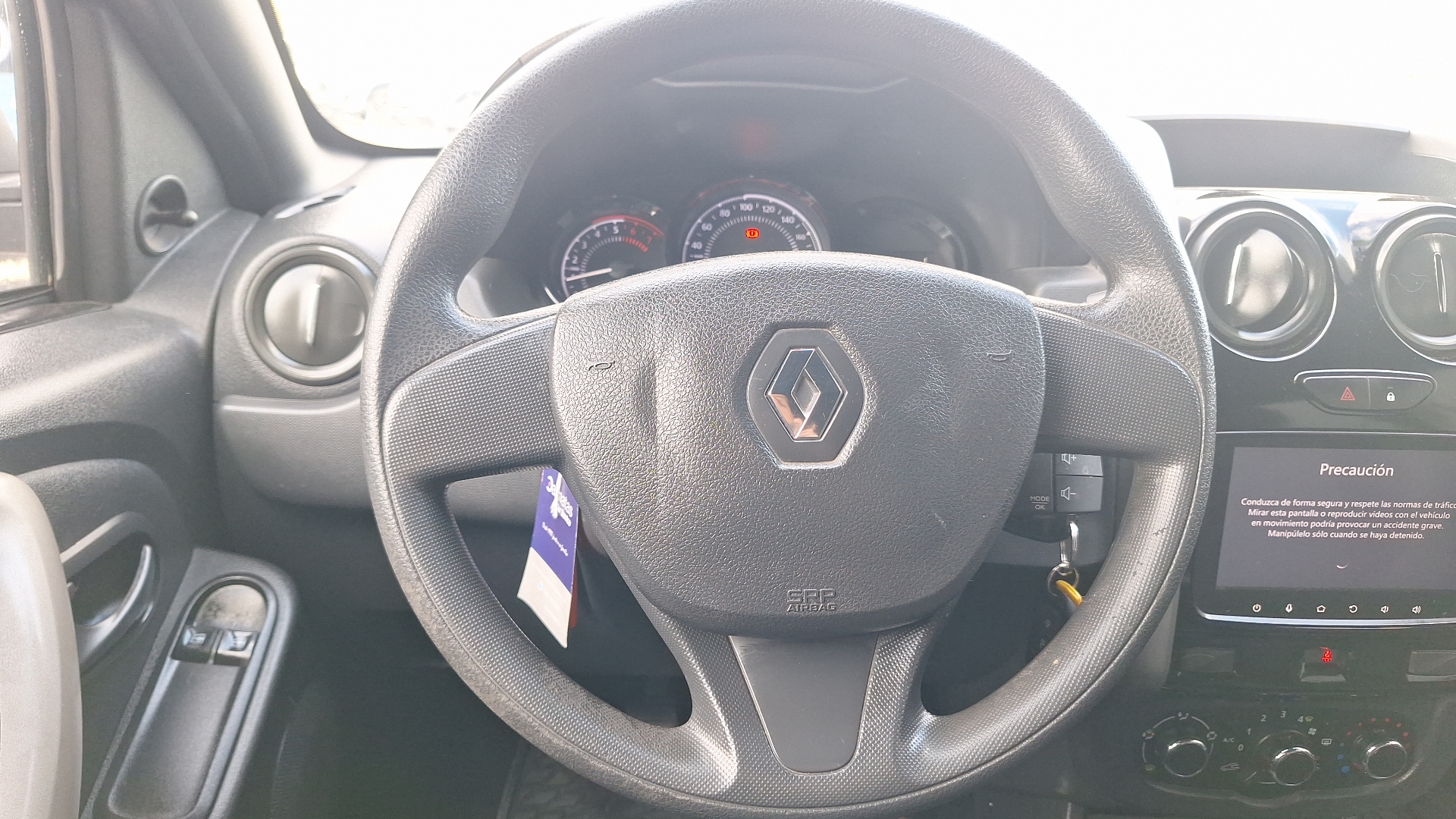 Renault Duster — foto 8 de 14