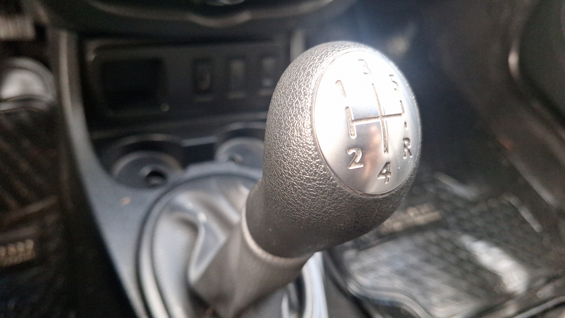 Renault Duster — foto 11 de 14