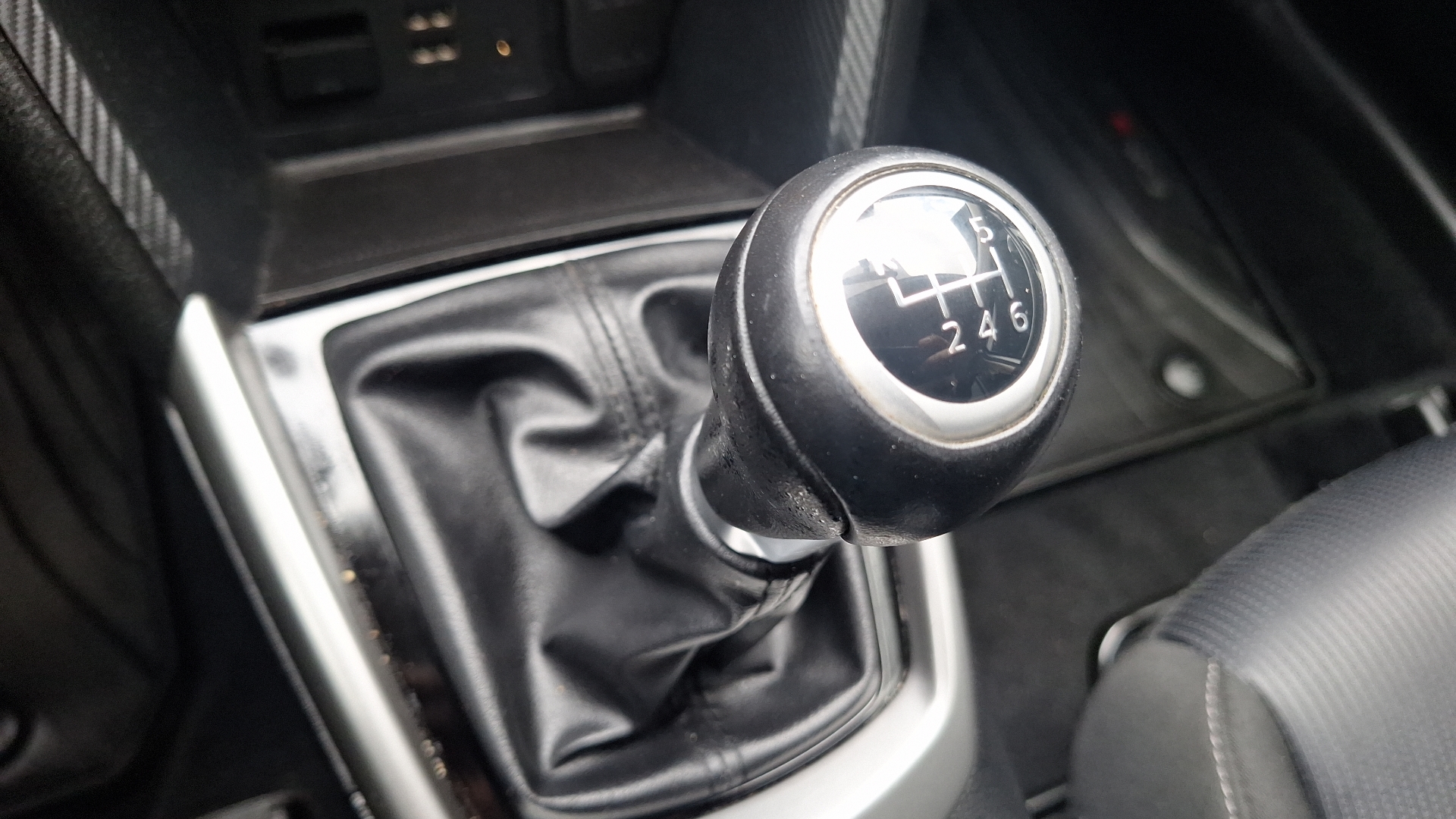 Mazda CX-3 — foto 11 de 15
