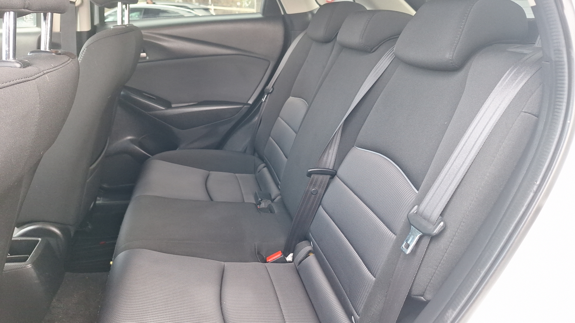 Mazda CX-3 — foto 13 de 15