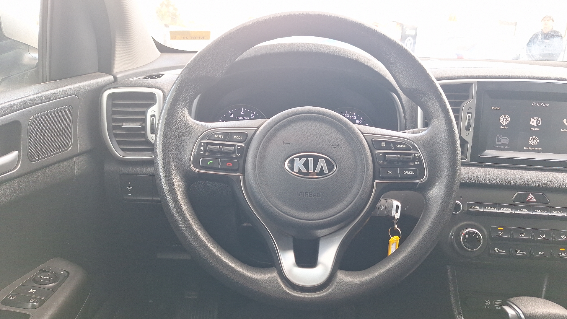 KIA Sportage — foto 8 de 15