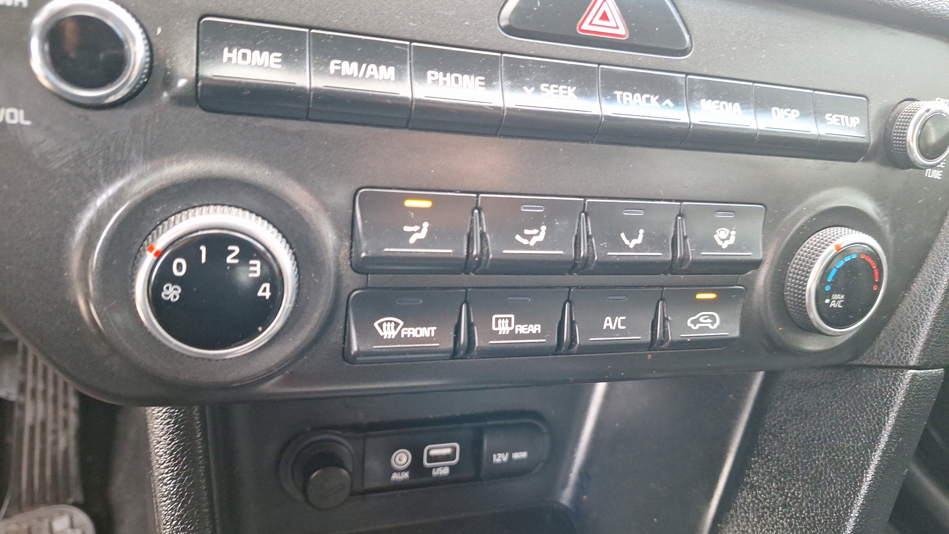 KIA Sportage — foto 15 de 15