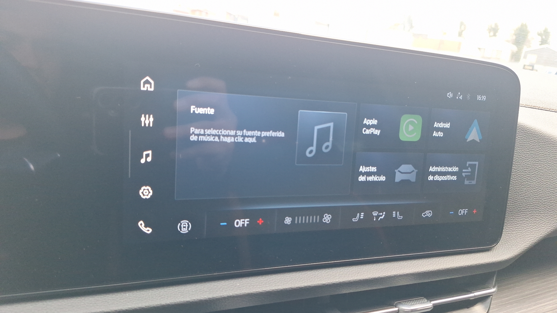 Ford Territory — foto 10 de 16