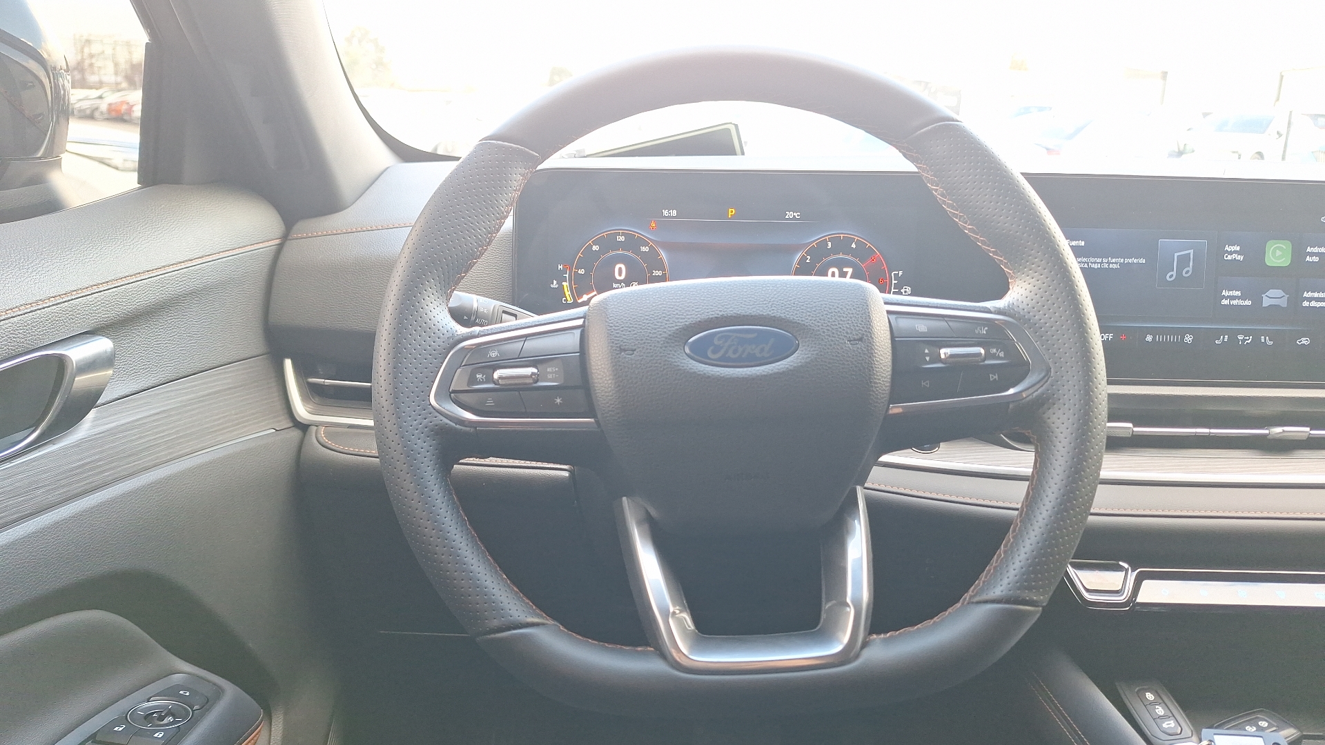 Ford Territory — foto 8 de 16