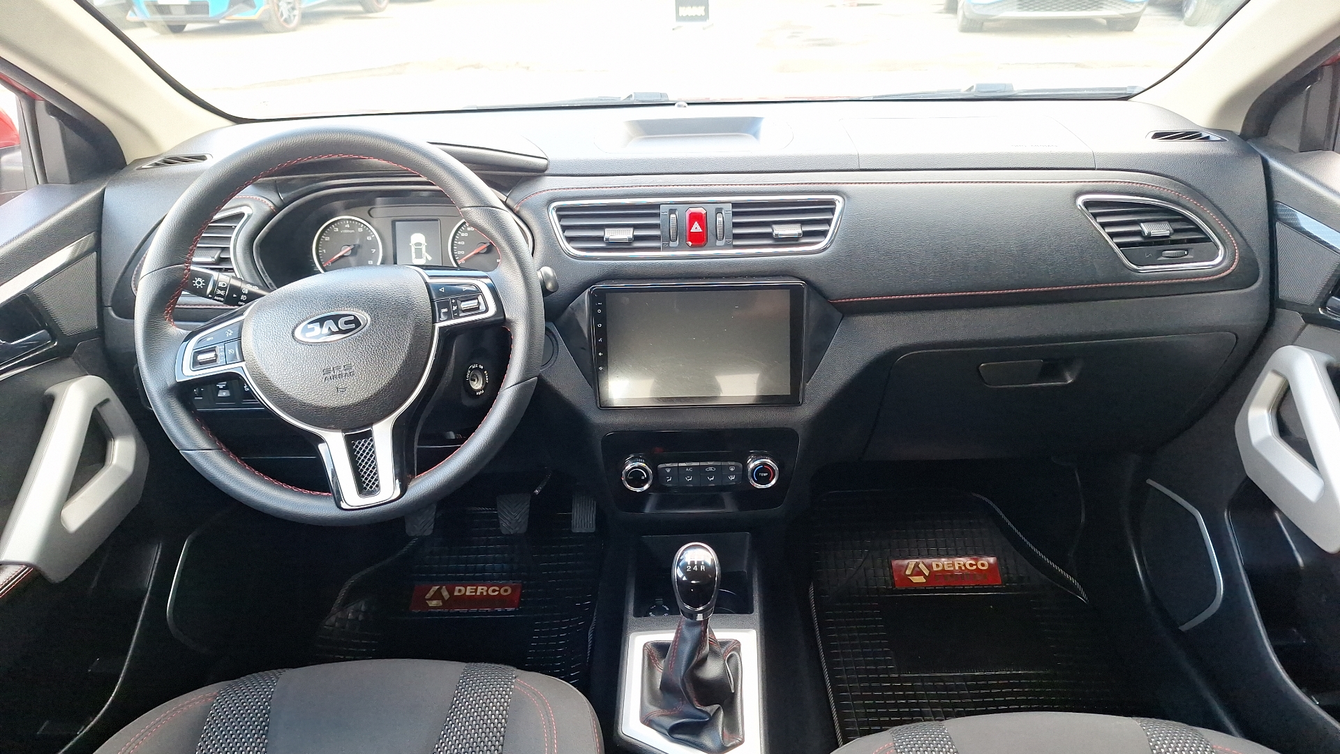 JAC Js2 — foto 6 de 15