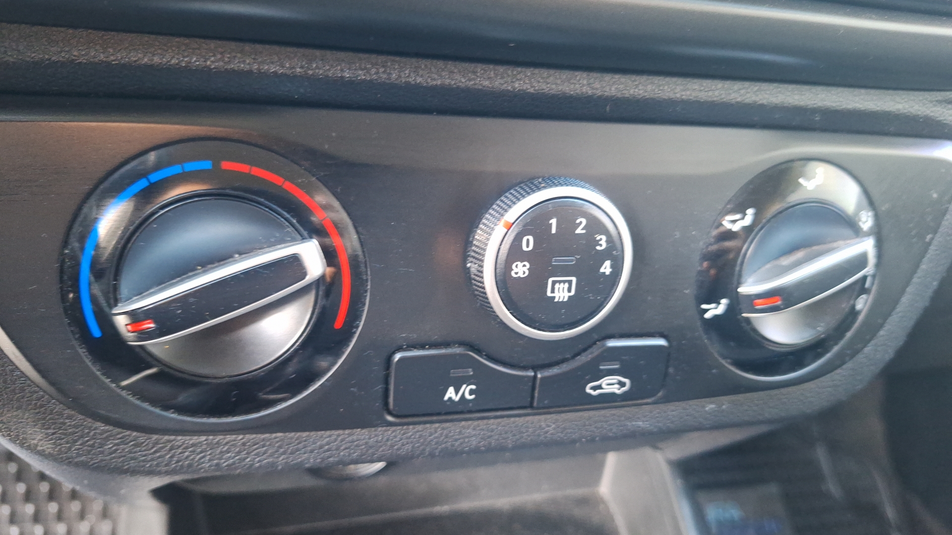 Hyundai Grand I10 — foto 15 de 15