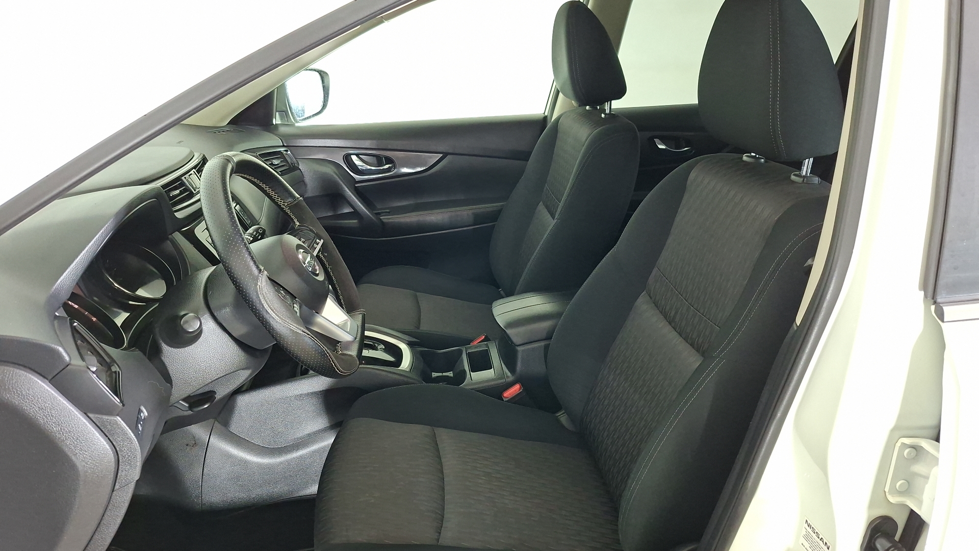 Nissan X-Trail — foto 13 de 17