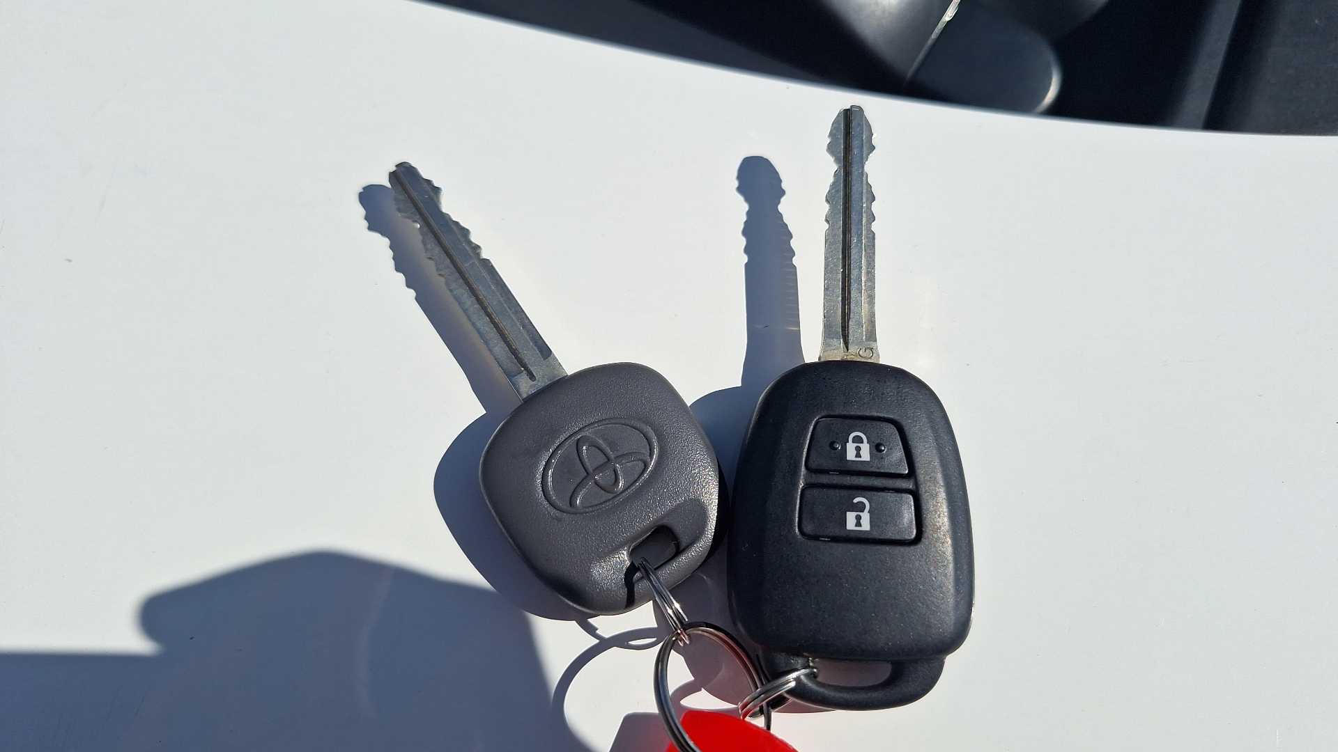 Toyota Yaris — foto 7 de 15