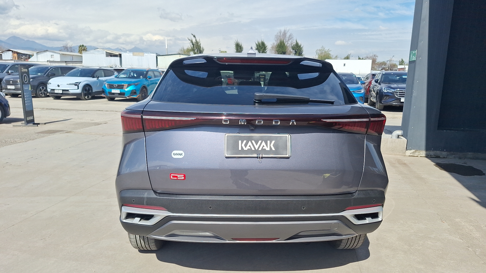 Omoda C5 — foto 3 de 16