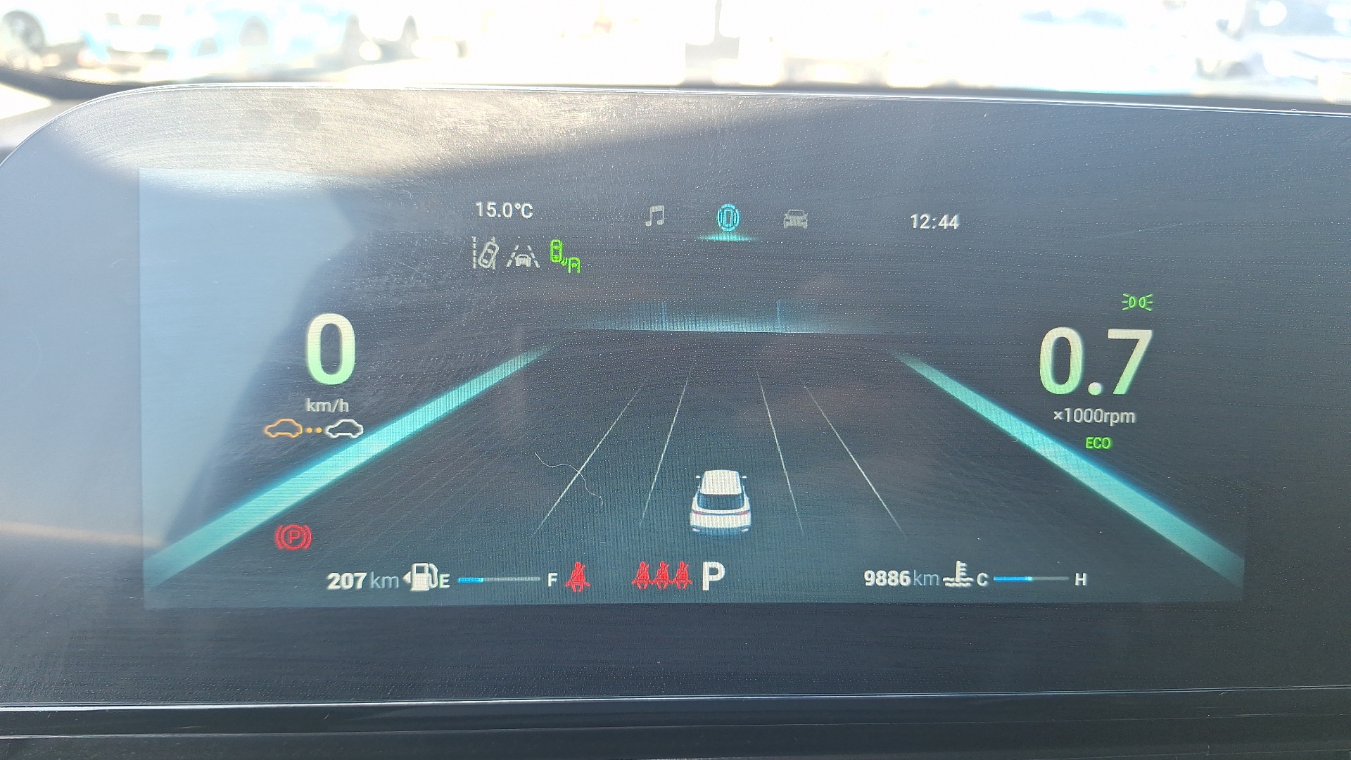 Omoda C5 — foto 9 de 16