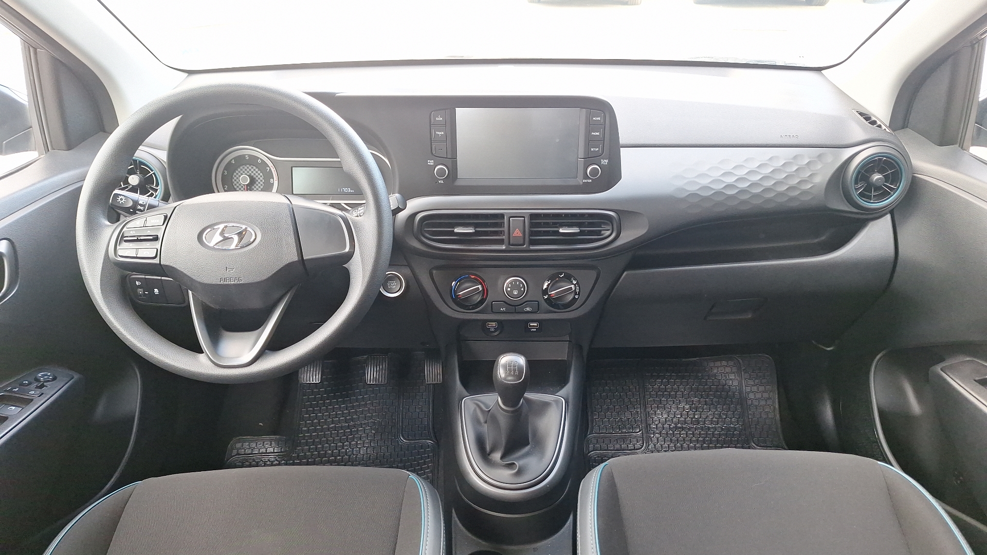 Hyundai Grand I10 — foto 6 de 15