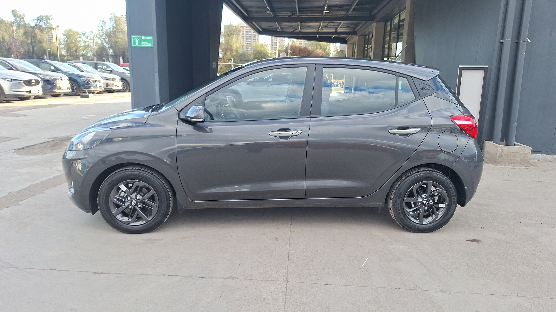 Hyundai Grand I10 — foto 2 de 15