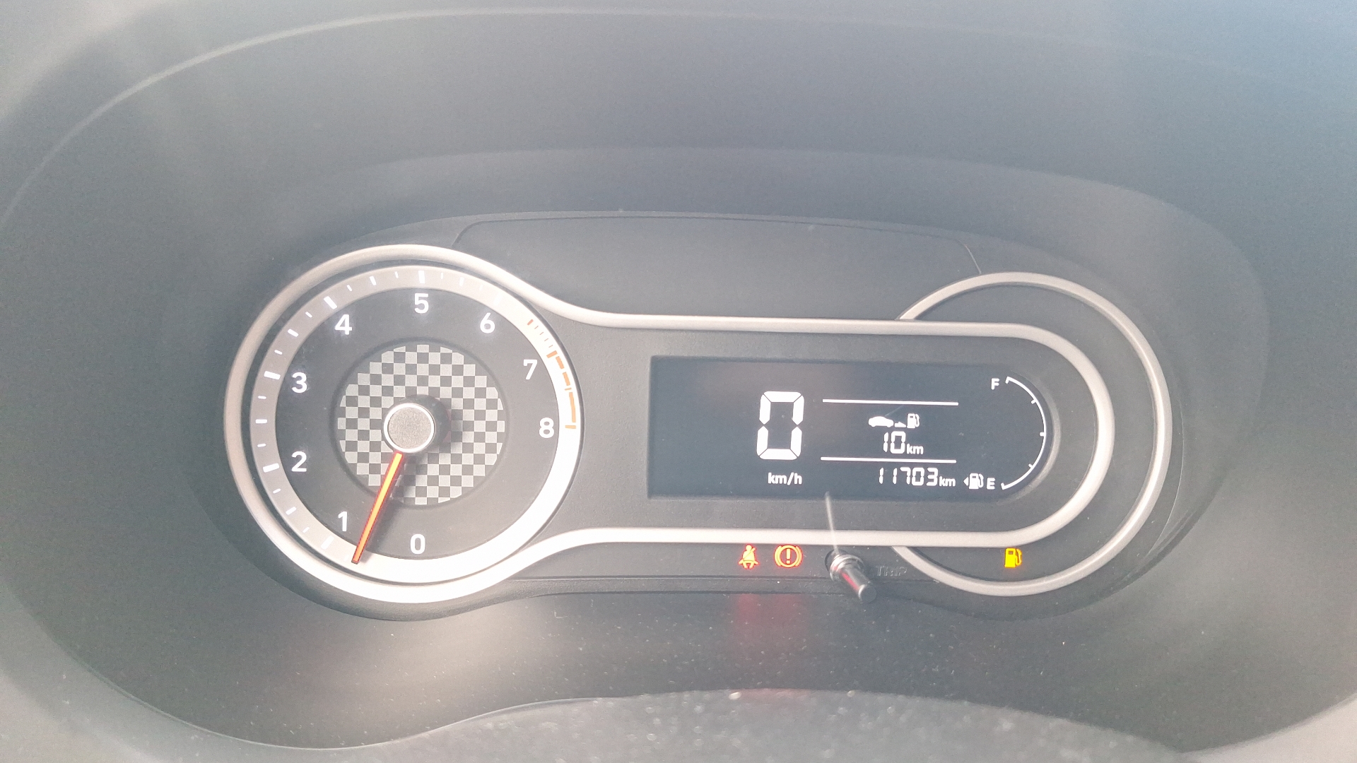 Hyundai Grand I10 — foto 9 de 15