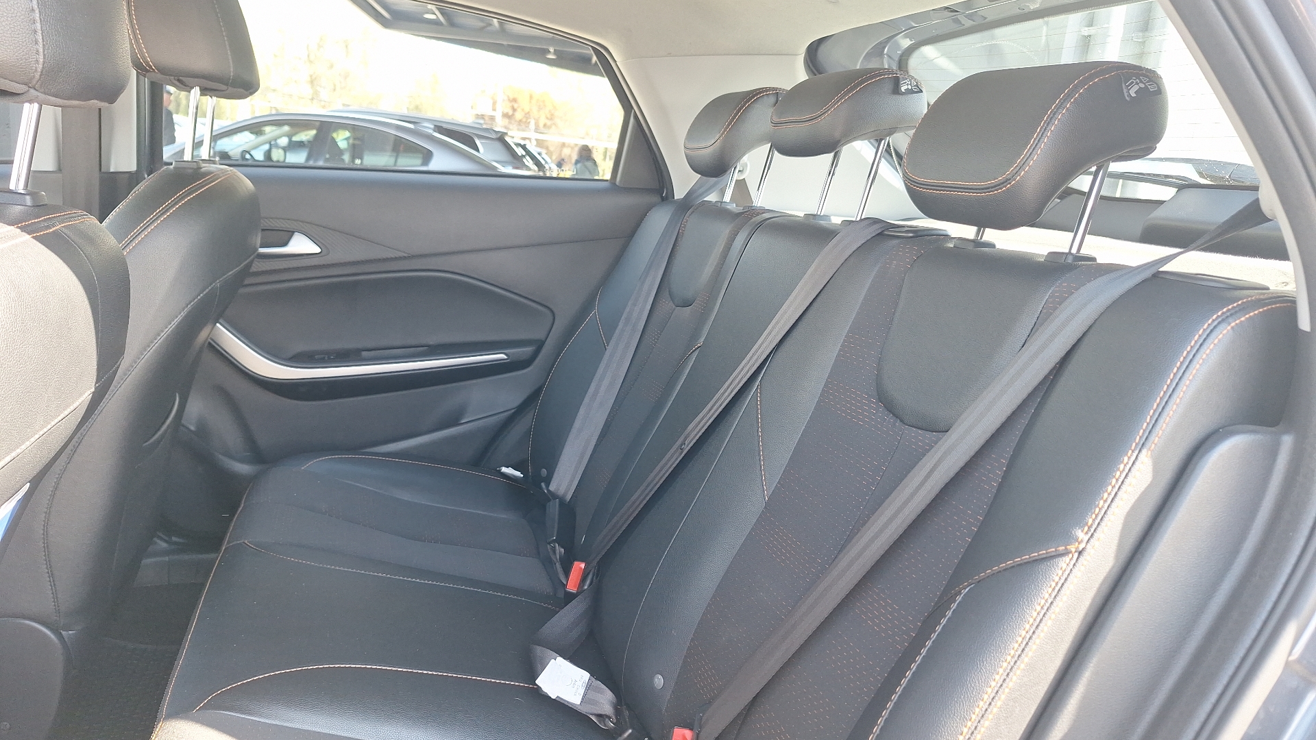 Chery Tiggo 2 — foto 13 de 15
