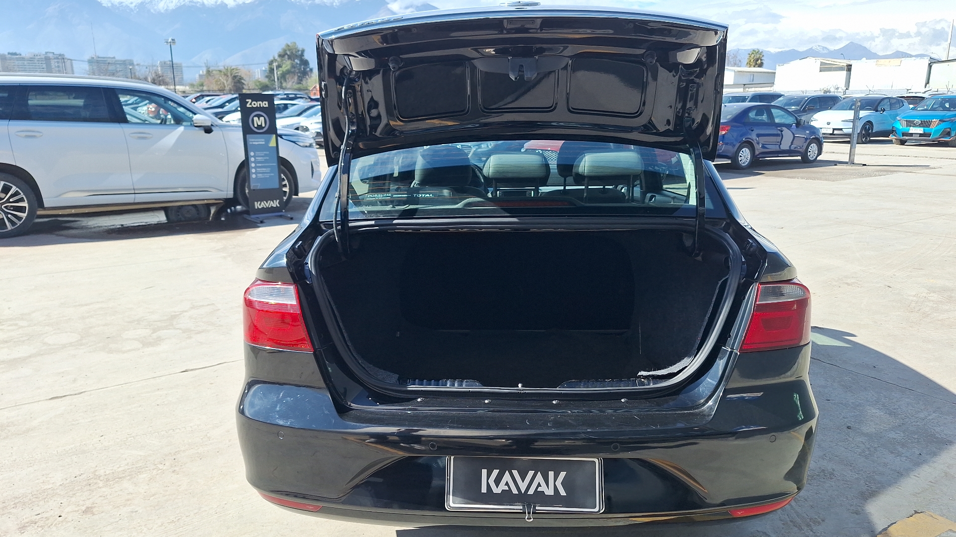 Volkswagen Voyage — foto 4 de 14