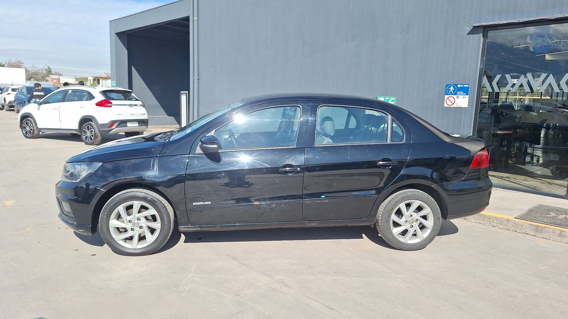 Volkswagen Voyage — foto 2 de 14