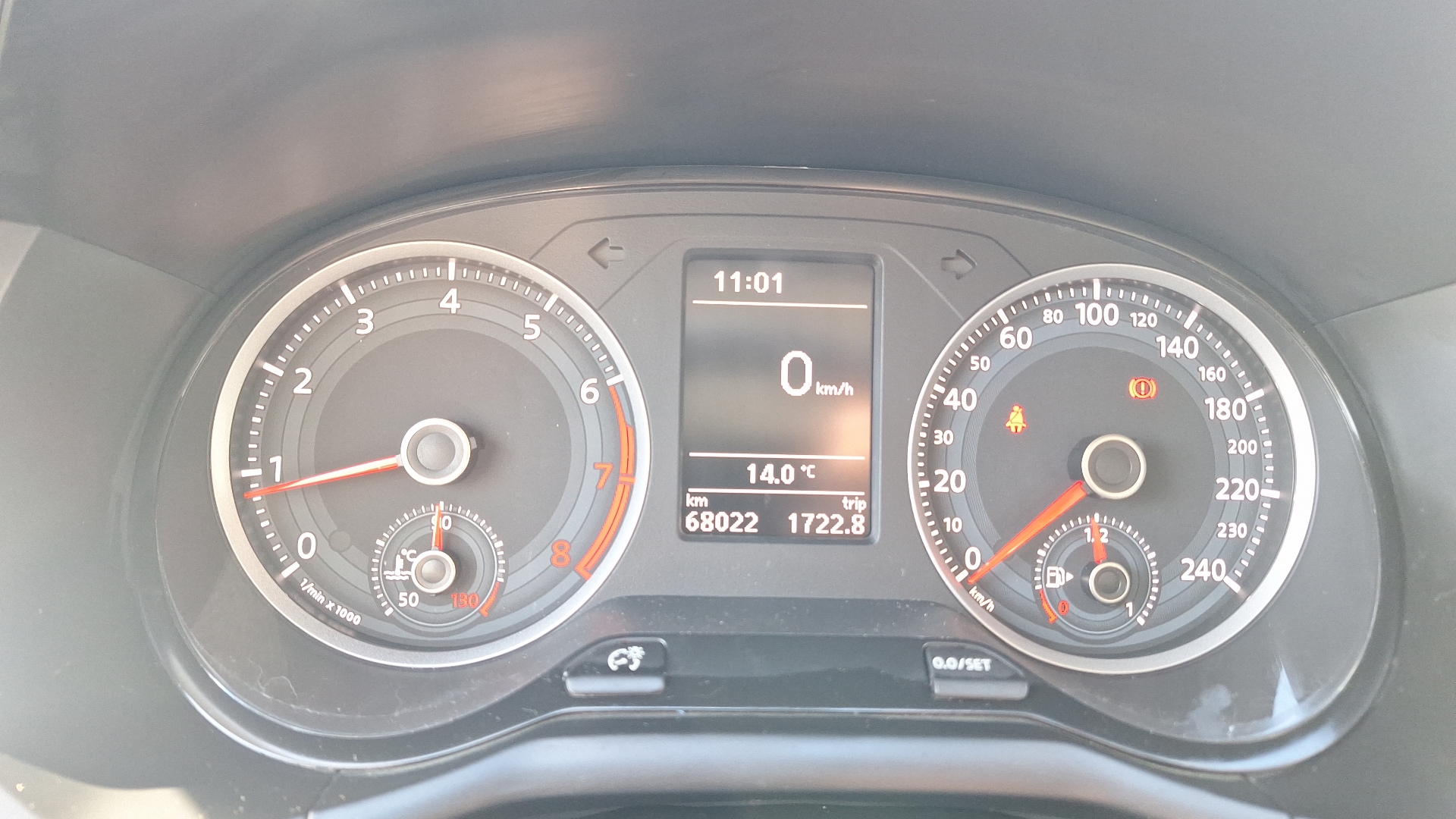 Volkswagen Voyage — foto 9 de 14