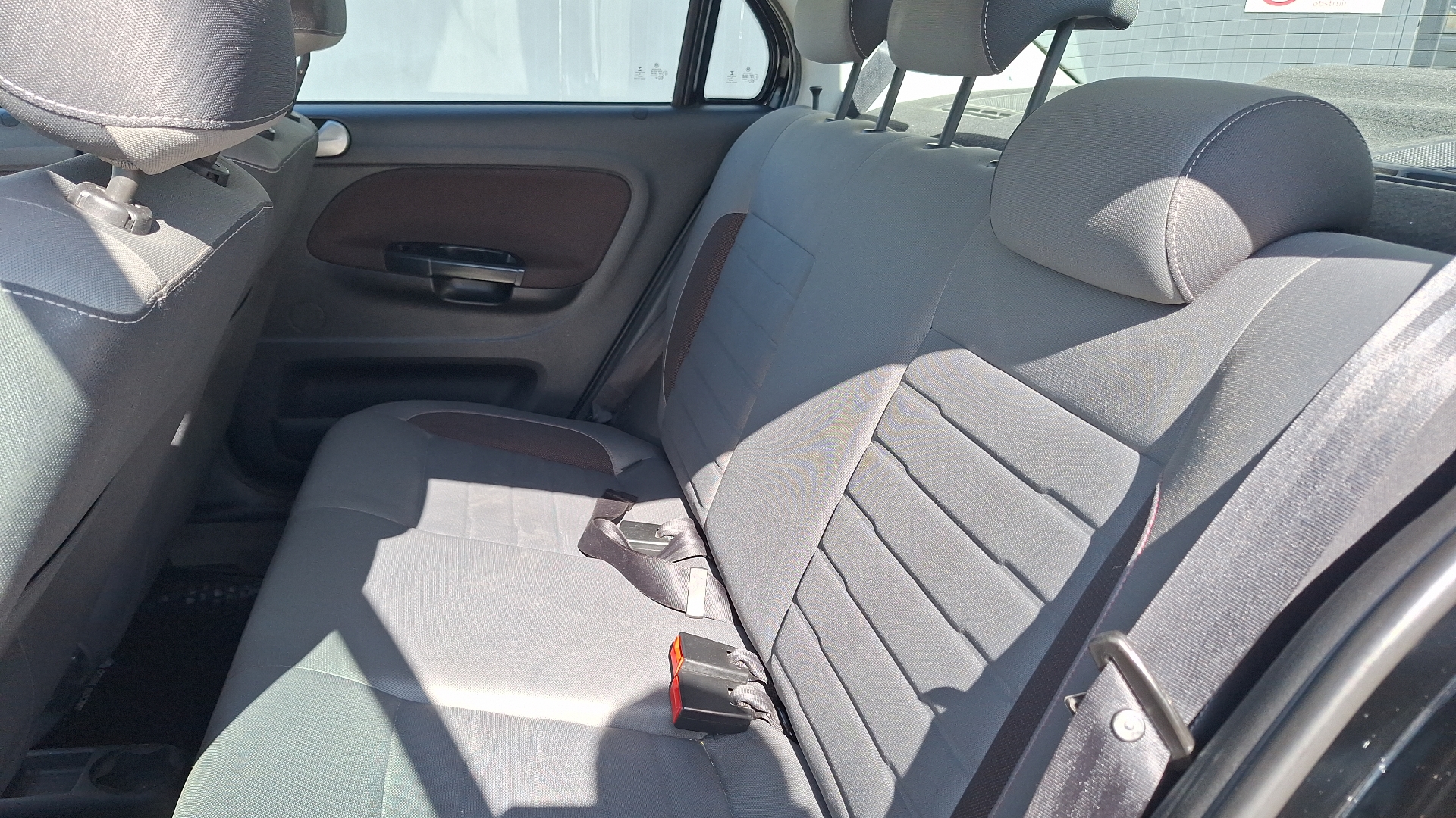 Volkswagen Voyage — foto 12 de 14