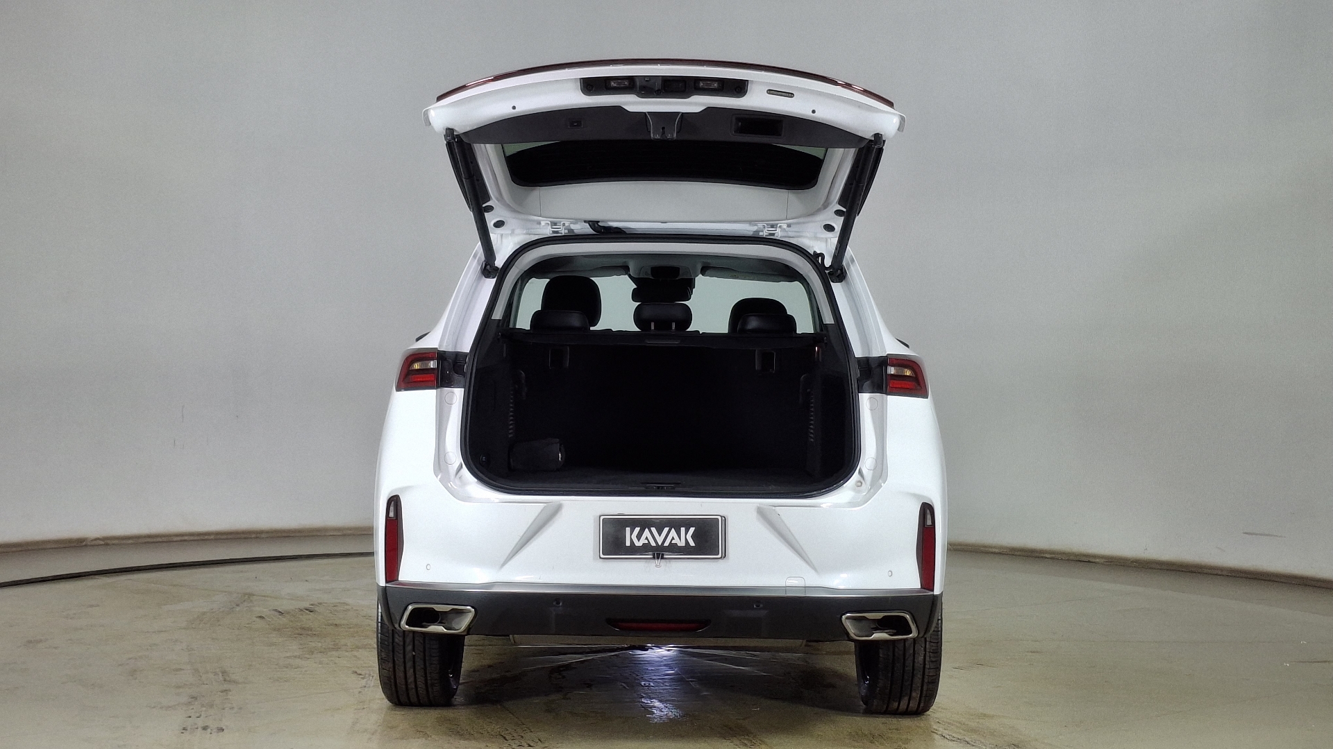 Exeed Txl — foto 5 de 17
